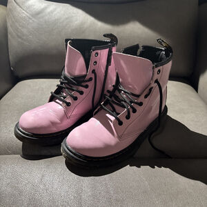 GUC KIDS DOC MARTEN DR MARTEN 1460 BOOT PINK KIDS SIZE 3 US 34 EU